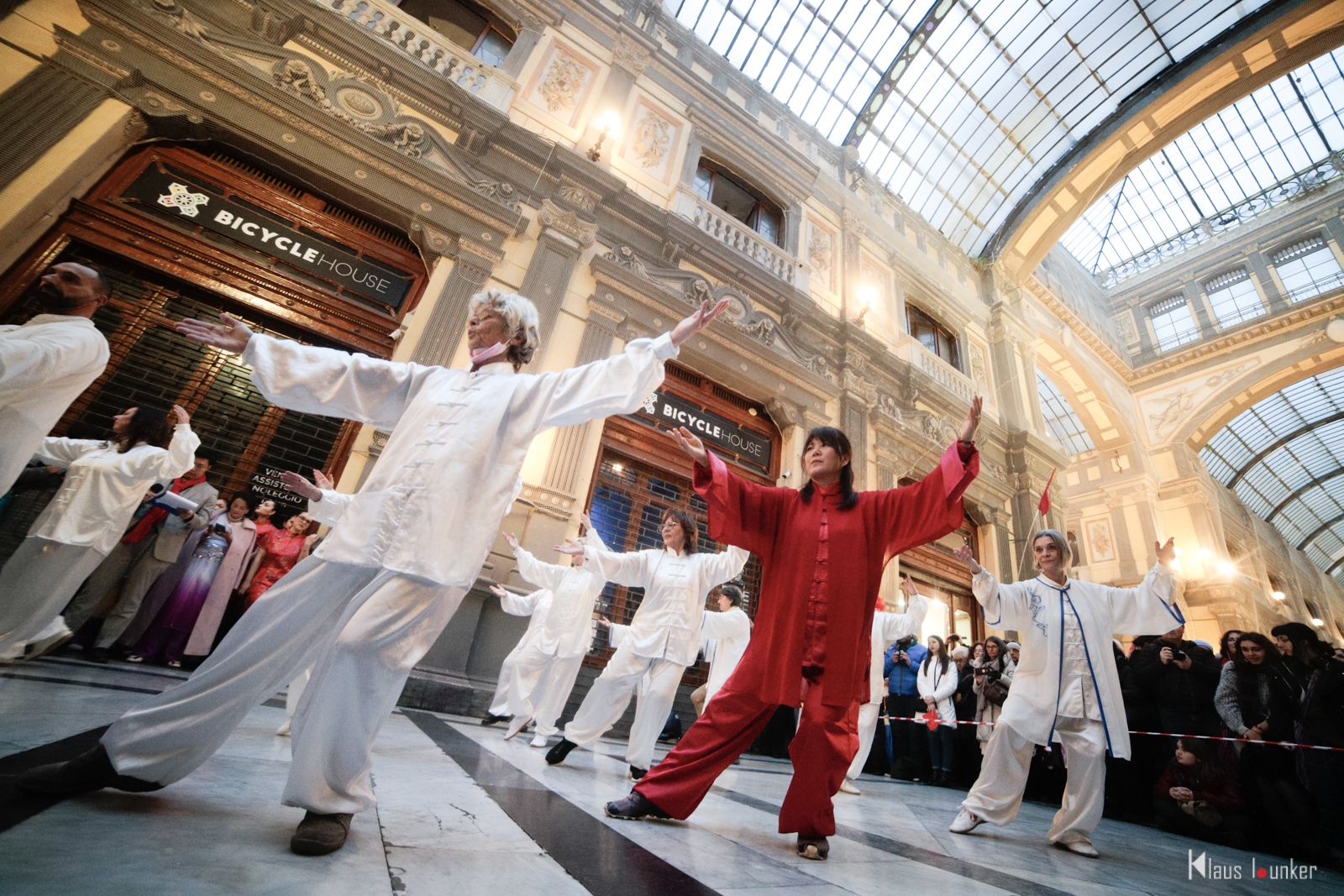Napoli festeggia il Capodanno Cinese 2023, tra il MANN e la Galleria Principe, per dare il benvenuto all’anno del Coniglio 